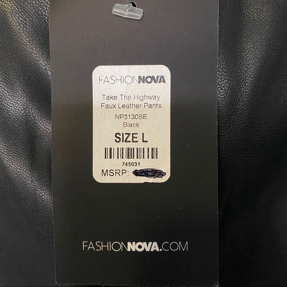 Fashion Nova faux leather pants - Picture 2 of 3
